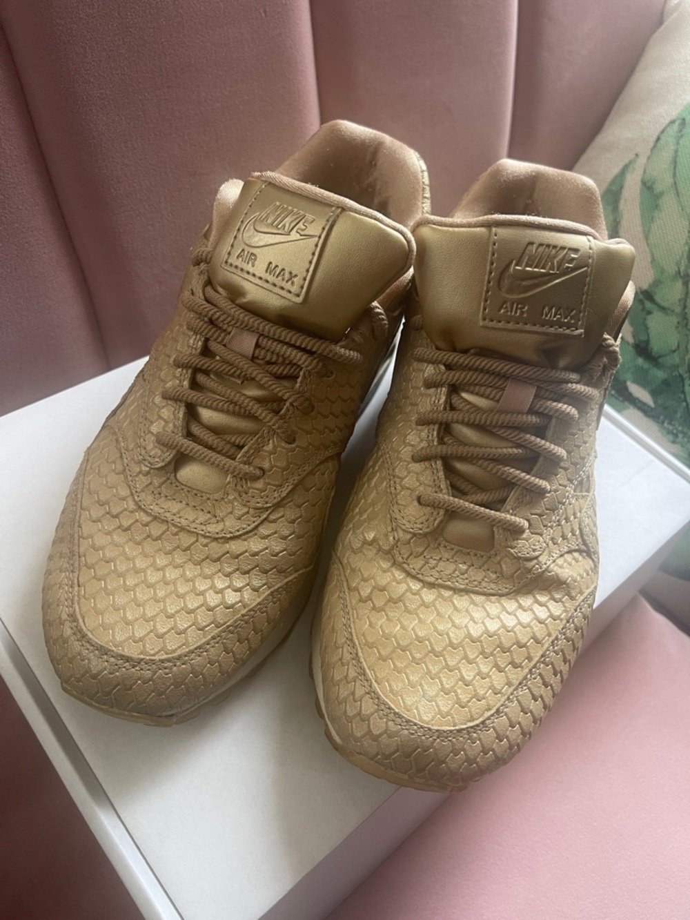 Rare Nike Air Max Women's Snakeskin Pattern Sneakers in Wheat Tan/Gold